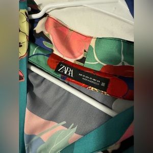 Zara crop xsmall women’s never used